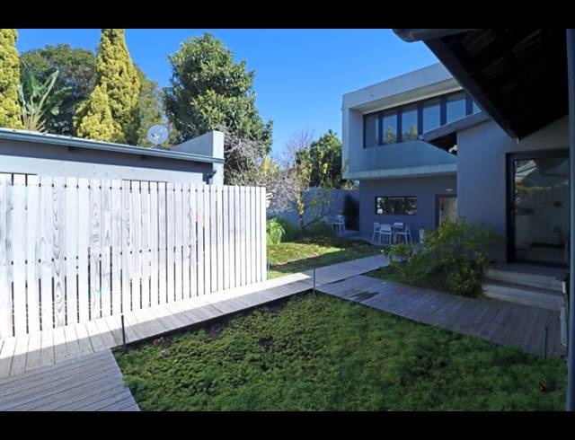 55.60M² BUSINESS TO LET IN PARKMORE